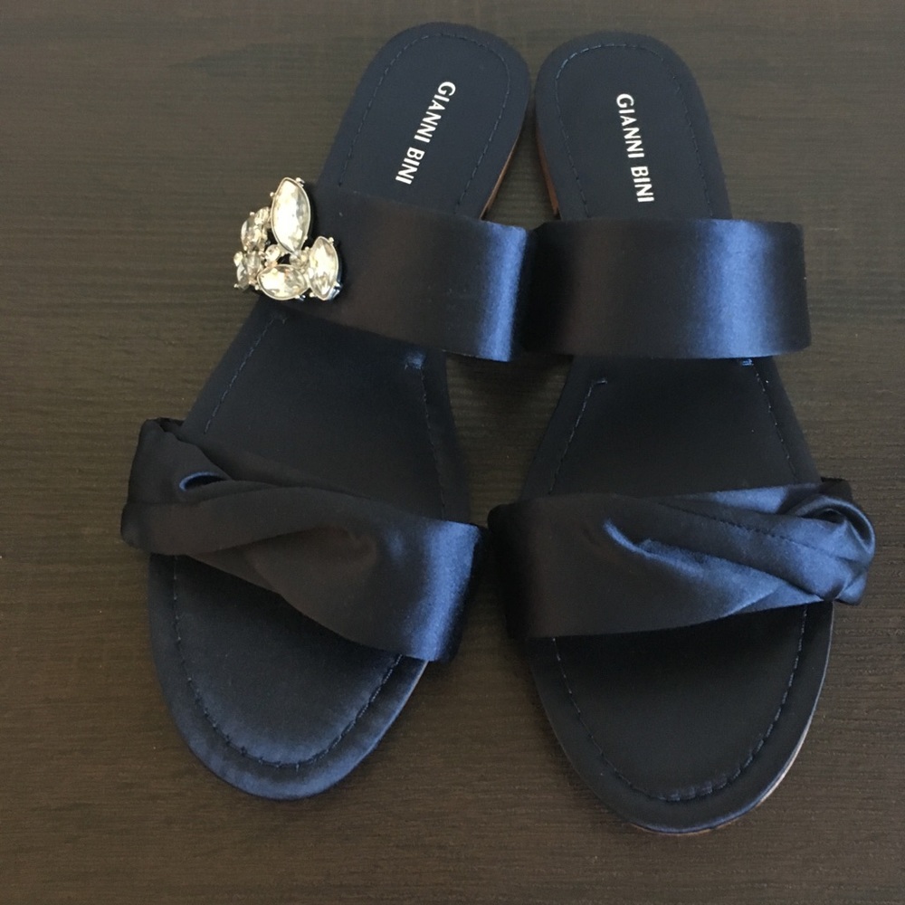 Gianni Bini Navy blue studded sandals